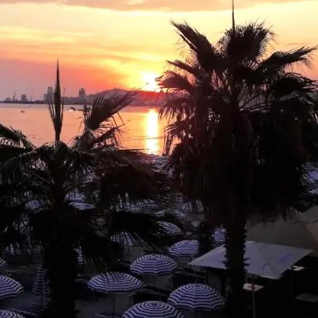 Apartment Direkt Am Durres