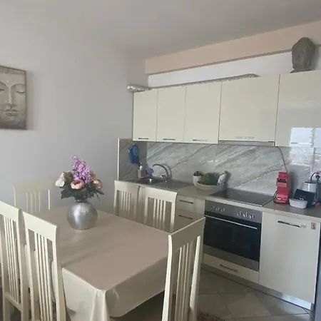 Apartment Direkt Am Durres